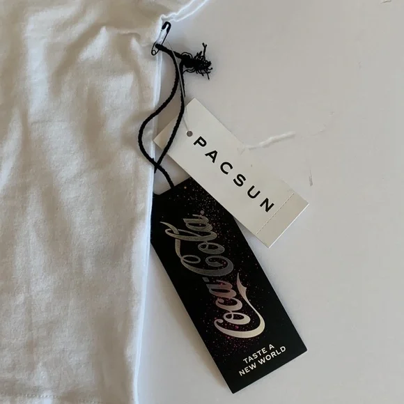 NWT PacSun Women’s Cropped Tee Shirt - Picture 4 of 5